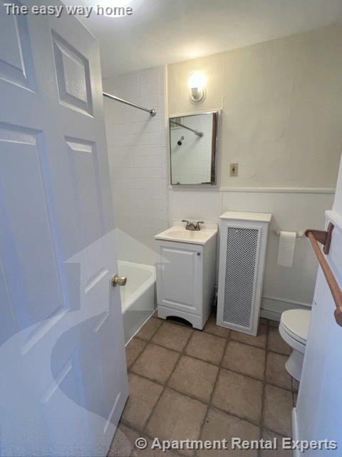 2 bed, 1 bath apartment for rent at 543 Broadway Unit 2, Magoun Square — photo 9 of 11