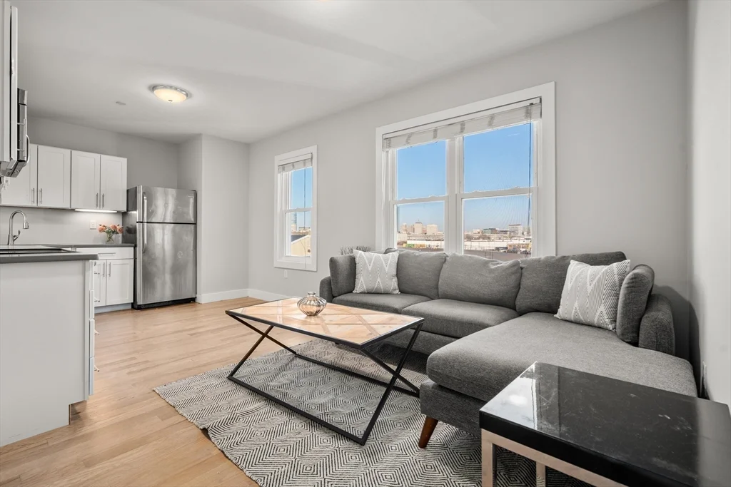 2 bed, 1 bath apartment for rent at 543 Dorchester Ave Unit 3, South Boston — photo 3 of 10