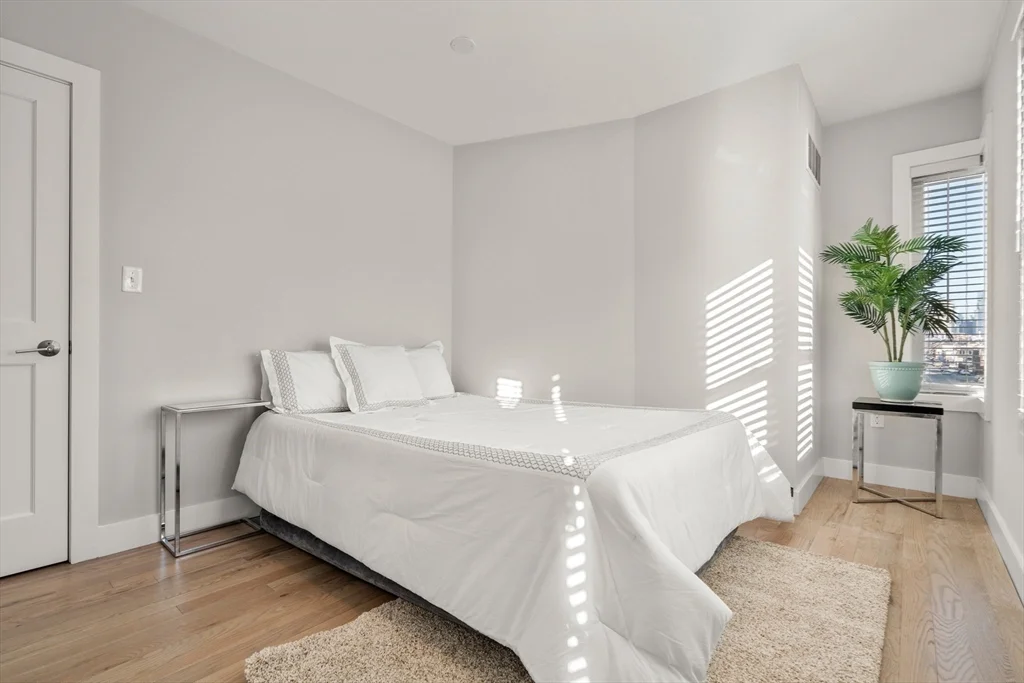 2 bed, 1 bath apartment for rent at 543 Dorchester Ave Unit 5, South Boston — photo 6 of 10