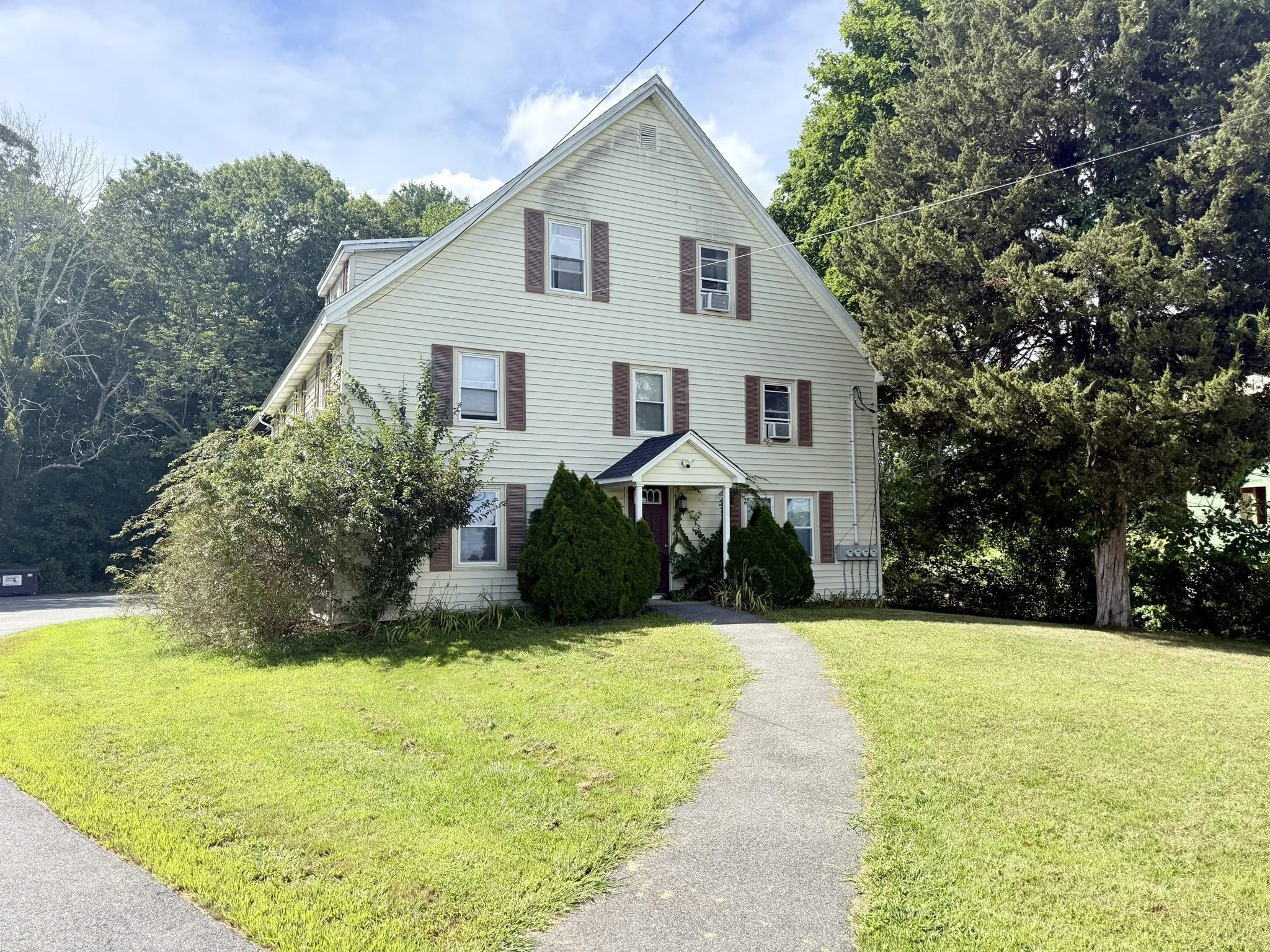 1 bed, 1 bath apartment for rent at 543 Turnpike St Unit 1, Easton