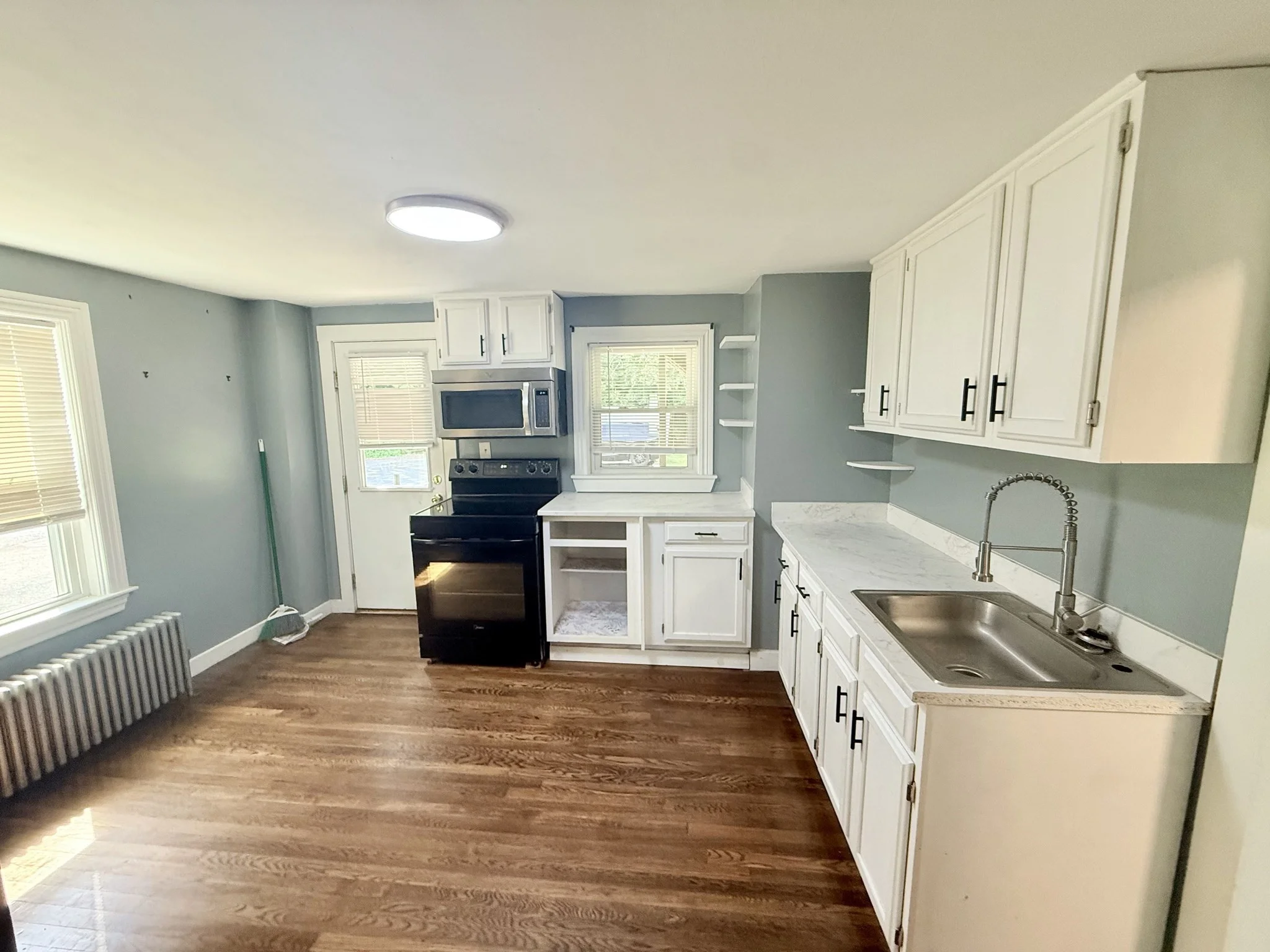 1 bed, 1 bath apartment for rent at 543 Turnpike St Unit 1, Easton — photo 4 of 12