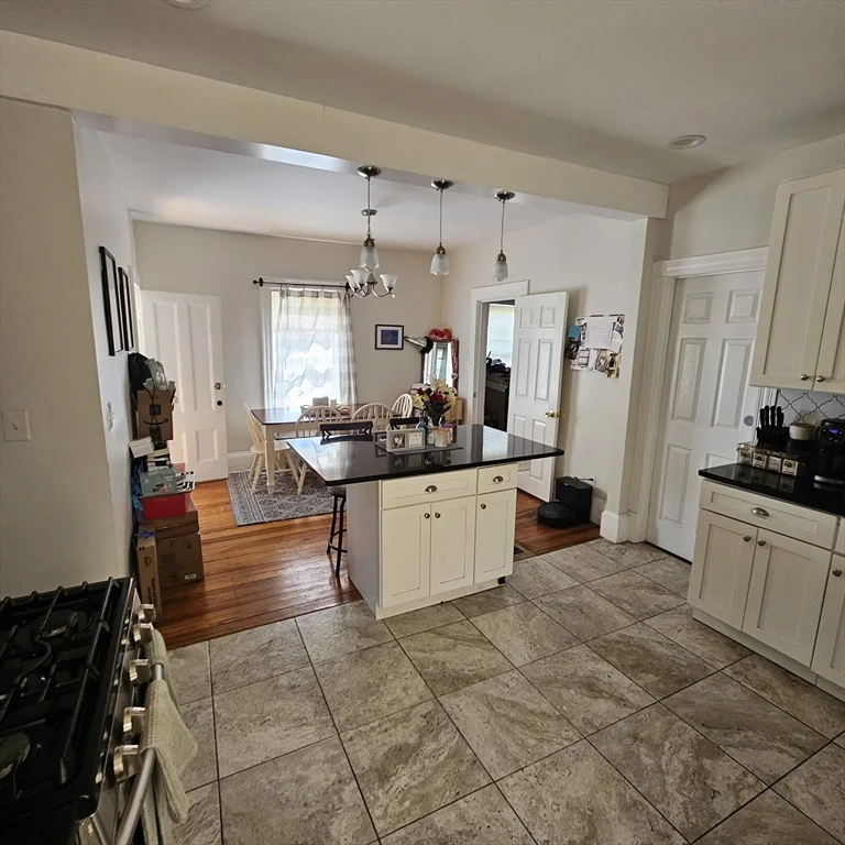 4 bed, 2 bath apartment for rent at 544 Trapelo Rd Unit 2, Belmont — photo 4 of 9