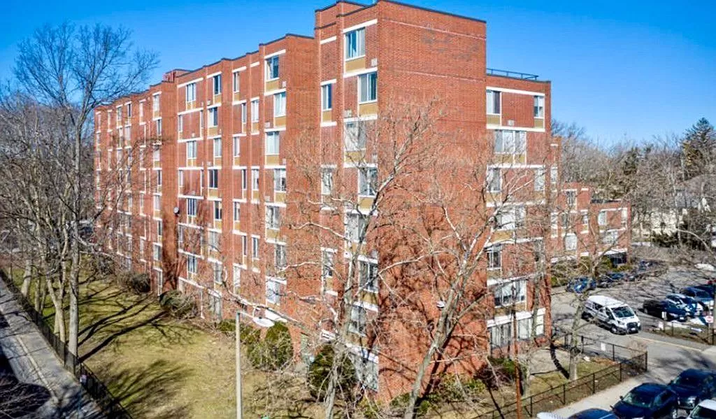 1 bed, 1 bath apartment for rent at 545 Centre St Unit 211, Jamaica Plain — photo 6 of 9