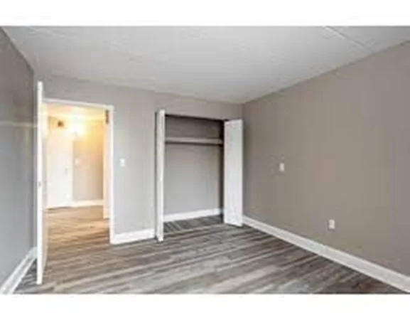 1 bed, 1 bath apartment for rent at 545 Centre St Unit 419, Jamaica Plain — photo 4 of 6