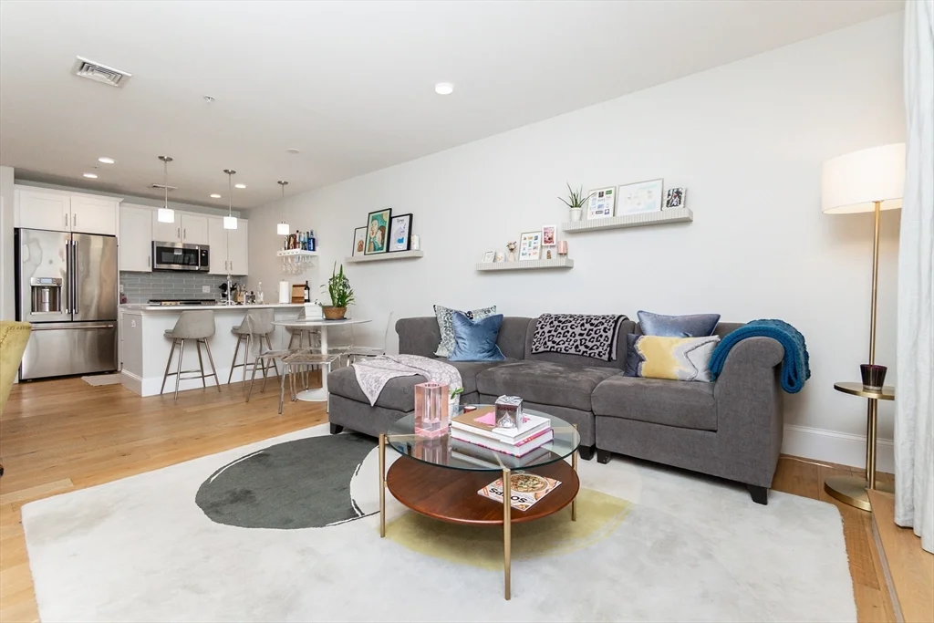 1 bed, 1 bath apartment for rent at 545 E 3rd St Unit 3, South Boston — photo 5 of 22