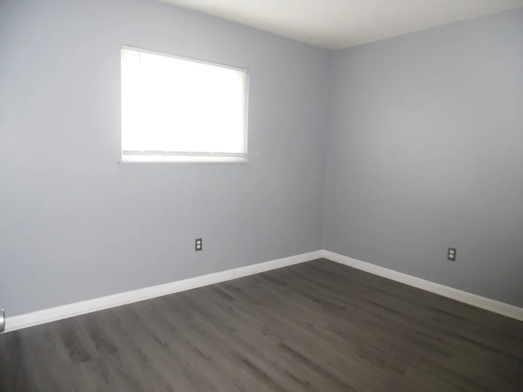 2 bed, 1 bath apartment for rent at 5455 North Main St Unit 21C, Fall River — photo 4 of 7