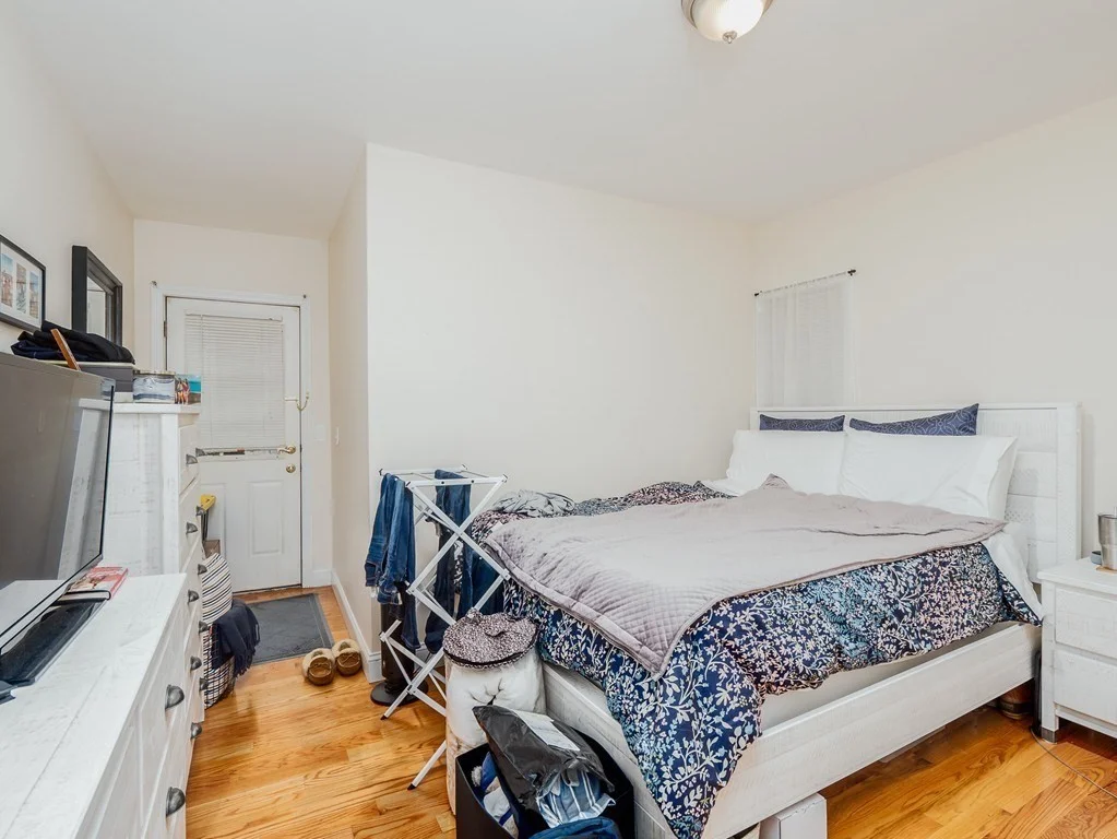 2 bed, 1 bath apartment for rent at 546 East 8th St Unit 1, South Boston — photo 11 of 27