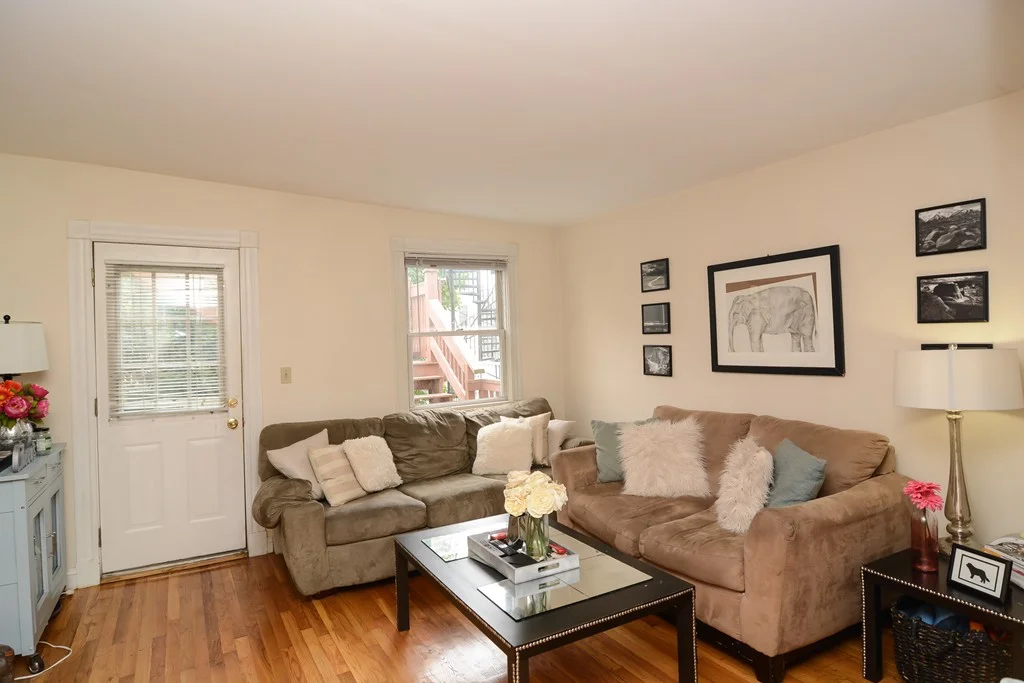 3 bed, 1 bath apartment for rent at 546 East 8th St Unit 2, South Boston — photo 2 of 28