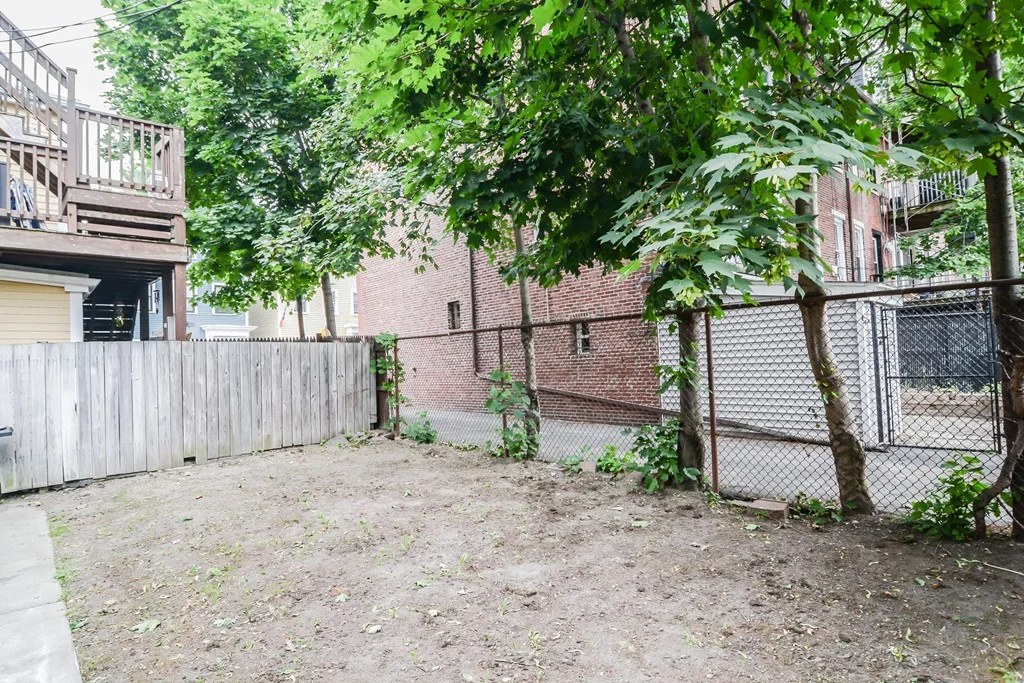 3 bed, 1 bath apartment for rent at 546 East 8th St Unit 2, South Boston — photo 25 of 28