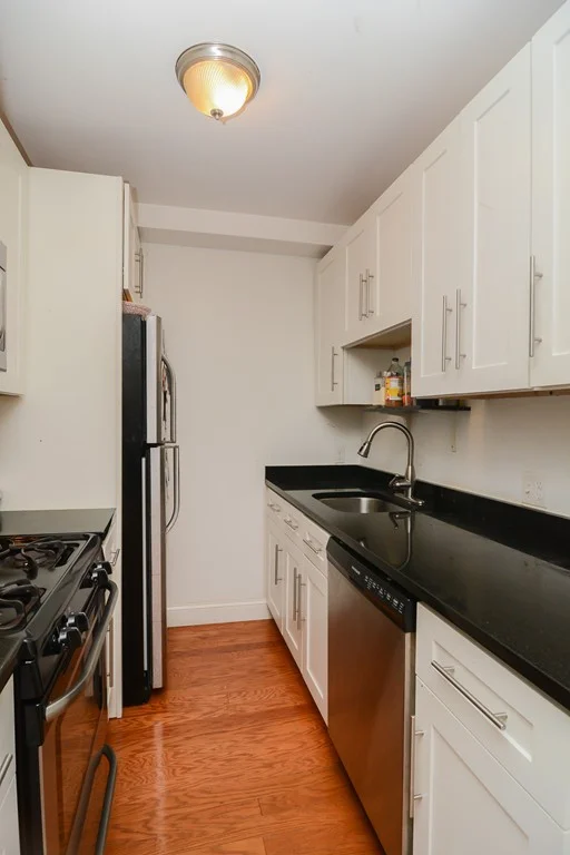 3 bed, 1 bath apartment for rent at 546 East 8th St Unit 2, South Boston — photo 20 of 28
