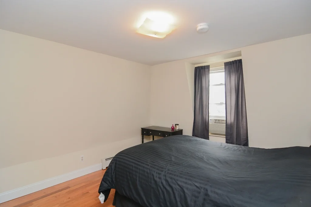 2 bed, 1 bath apartment for rent at 546 East 8th St Unit 3, South Boston — photo 16 of 32
