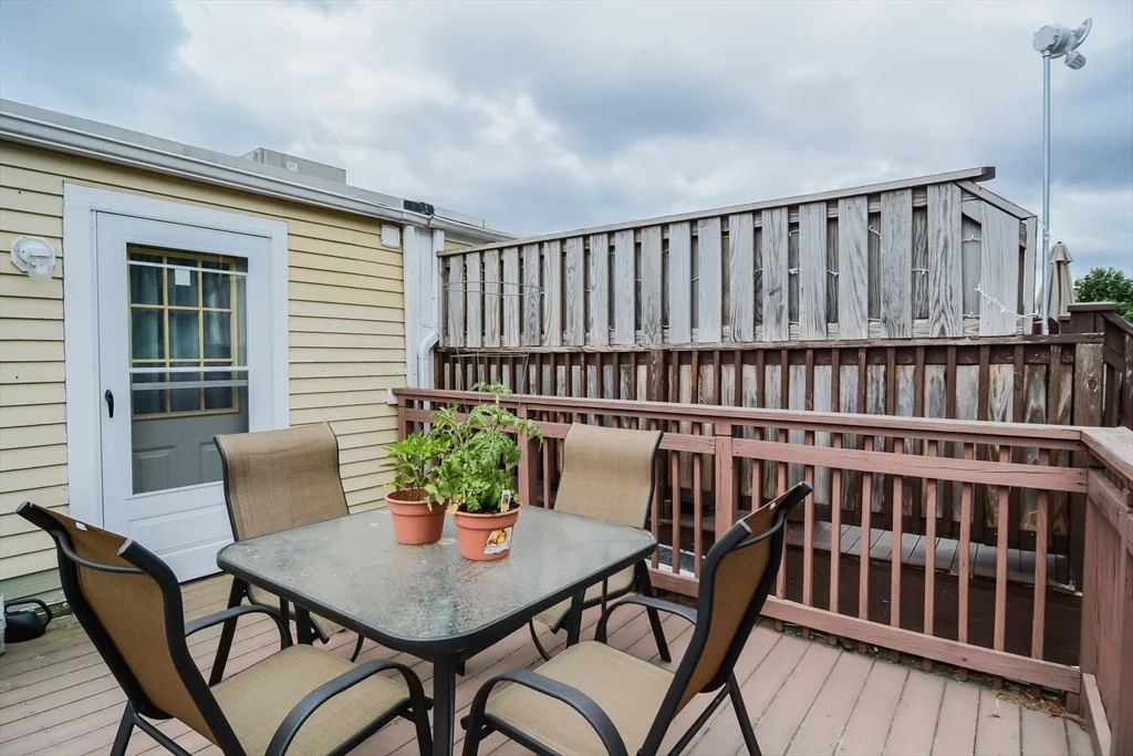 2 bed, 1 bath apartment for rent at 546 East 8th St Unit 3, South Boston — photo 24 of 32