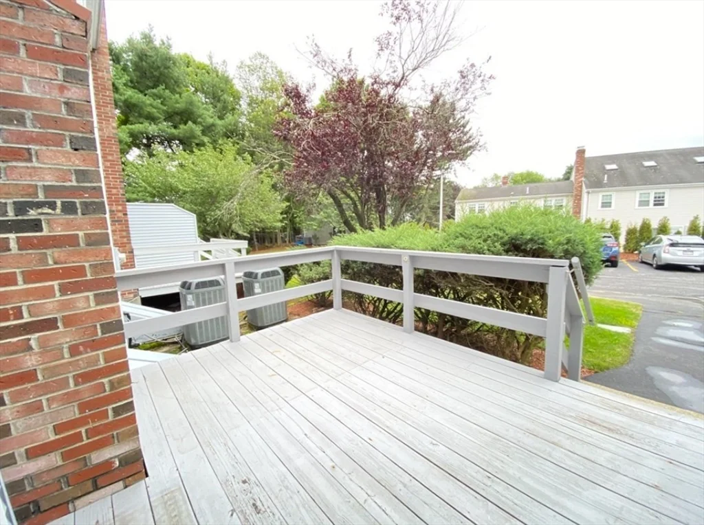 3 bed, 2 bath apartment for rent at 546 Lincoln St Unit 546, Waltham — photo 17 of 17
