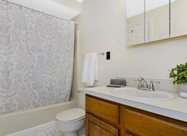 3 bed, 2 bath apartment for rent at 546 Lincoln St Unit 546, Waltham — photo 9 of 17