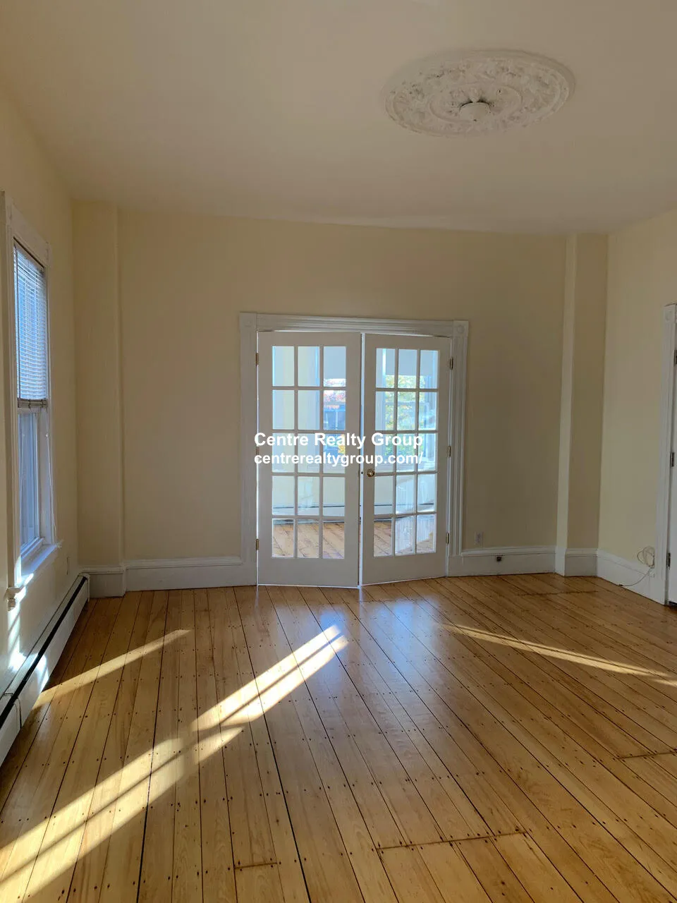 3 bed, 2 bath apartment for rent at 547 Broadway Unit 1B, South Medford — photo 3 of 27