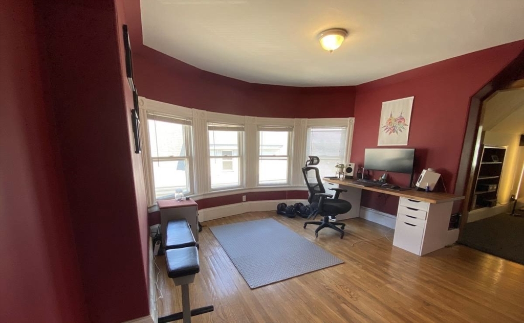 1 bed, 1 bath apartment for rent at 547 Broadway Unit 3, Ball Square — photo 4 of 9