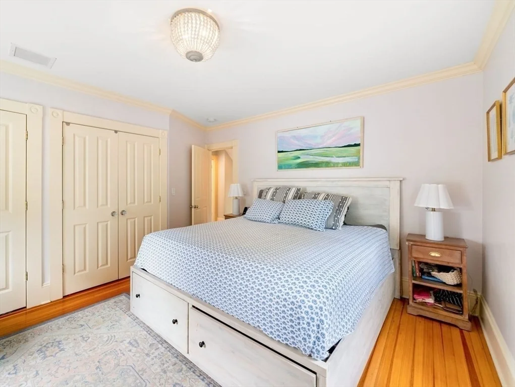 3 bed, 1 bath apartment for rent at 548 Elm St, Dartmouth — photo 12 of 21