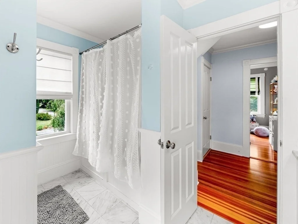 3 bed, 1 bath apartment for rent at 548 Elm St, Dartmouth — photo 15 of 21