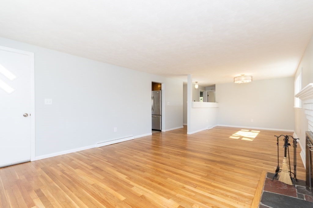 2 bed, 1 bath apartment for rent at 548 Poplar St, Roslindale — photo 6 of 20