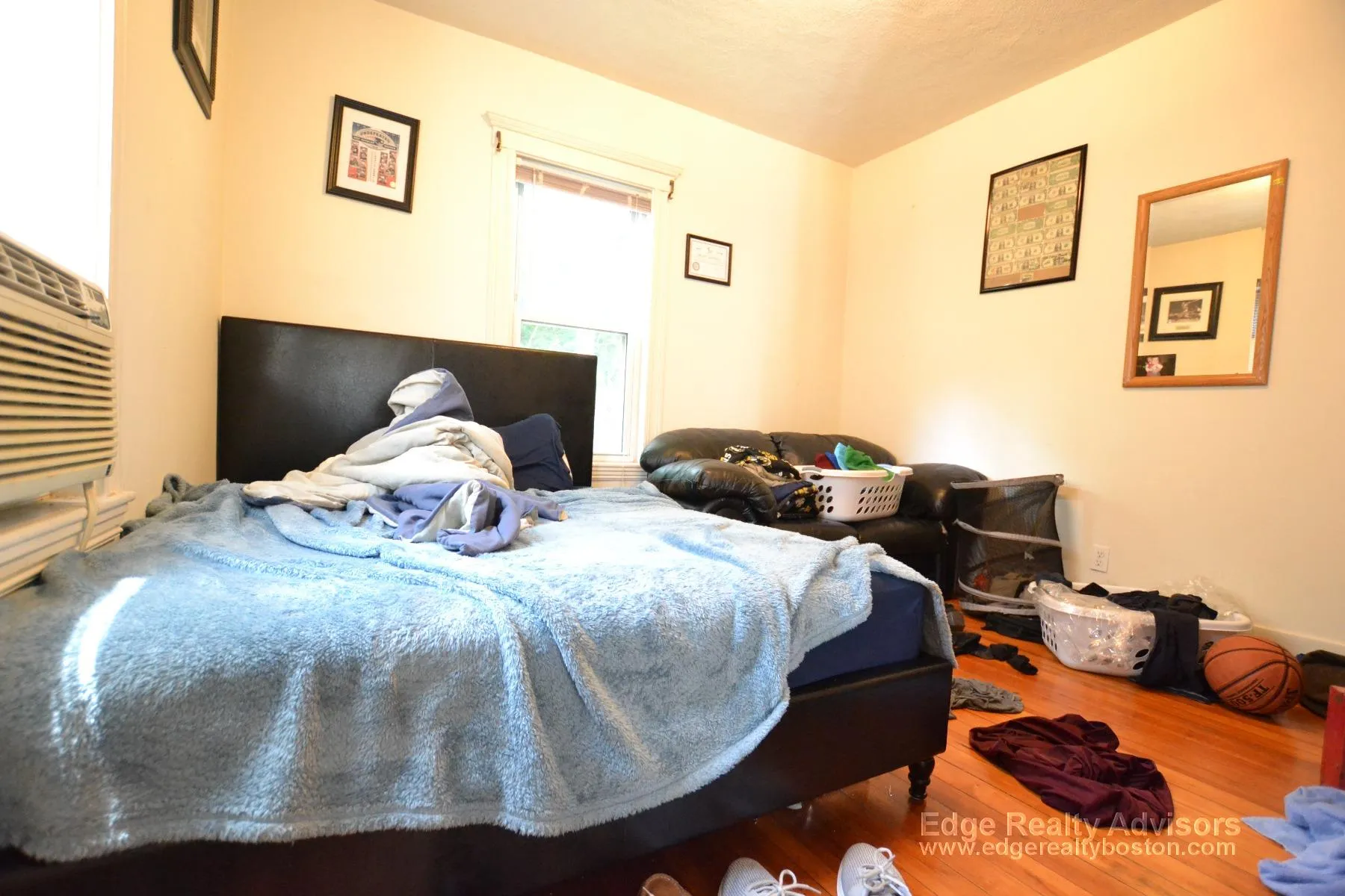 3 bed, 1 bath apartment for rent at 548 Washington St Unit 1, Brighton — photo 6 of 7