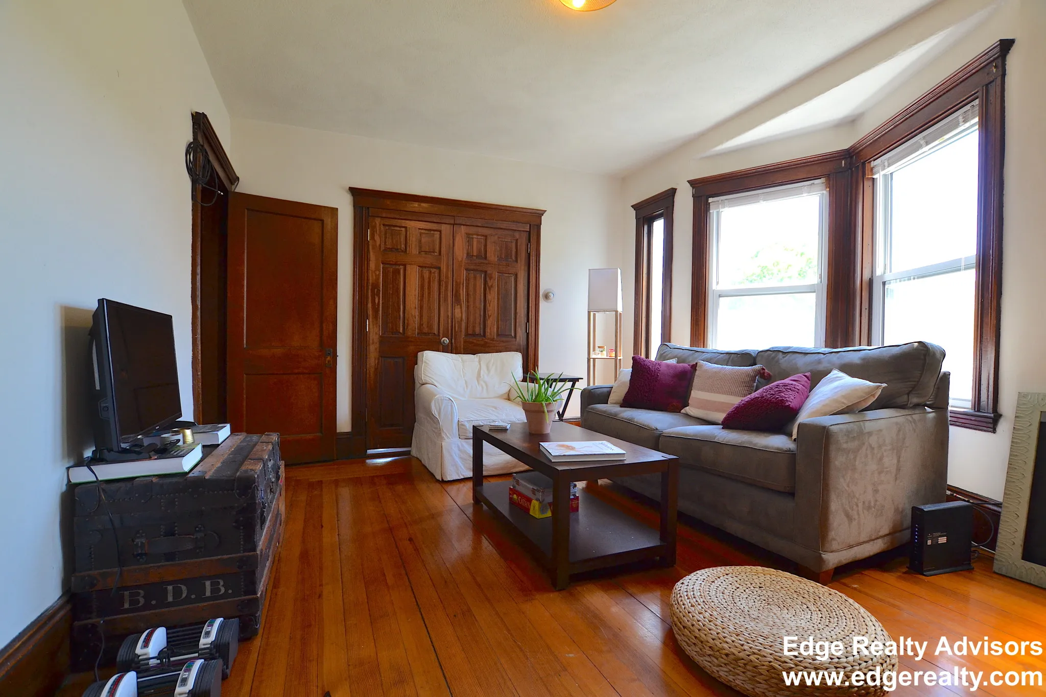 3 bed, 1 bath apartment for rent at 548 Washington St Unit 2, Brighton — photo 3 of 12