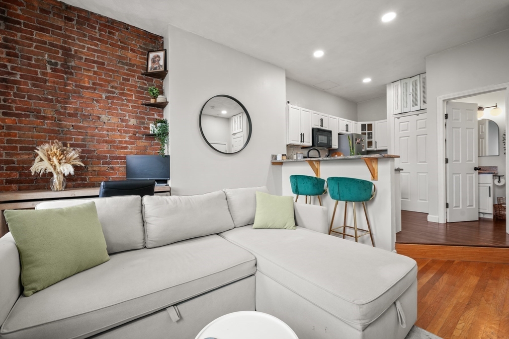 1 bed, 1 bath apartment for rent at 549 Columbus Ave Unit 2, South End — photo 3 of 11
