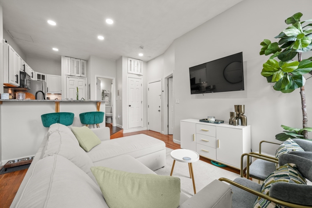 1 bed, 1 bath apartment for rent at 549 Columbus Ave Unit 2, South End — photo 5 of 11