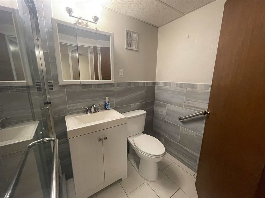 1 bed, 1 bath apartment for rent at 549 E 4th Unit A4, South Boston — photo 3 of 8
