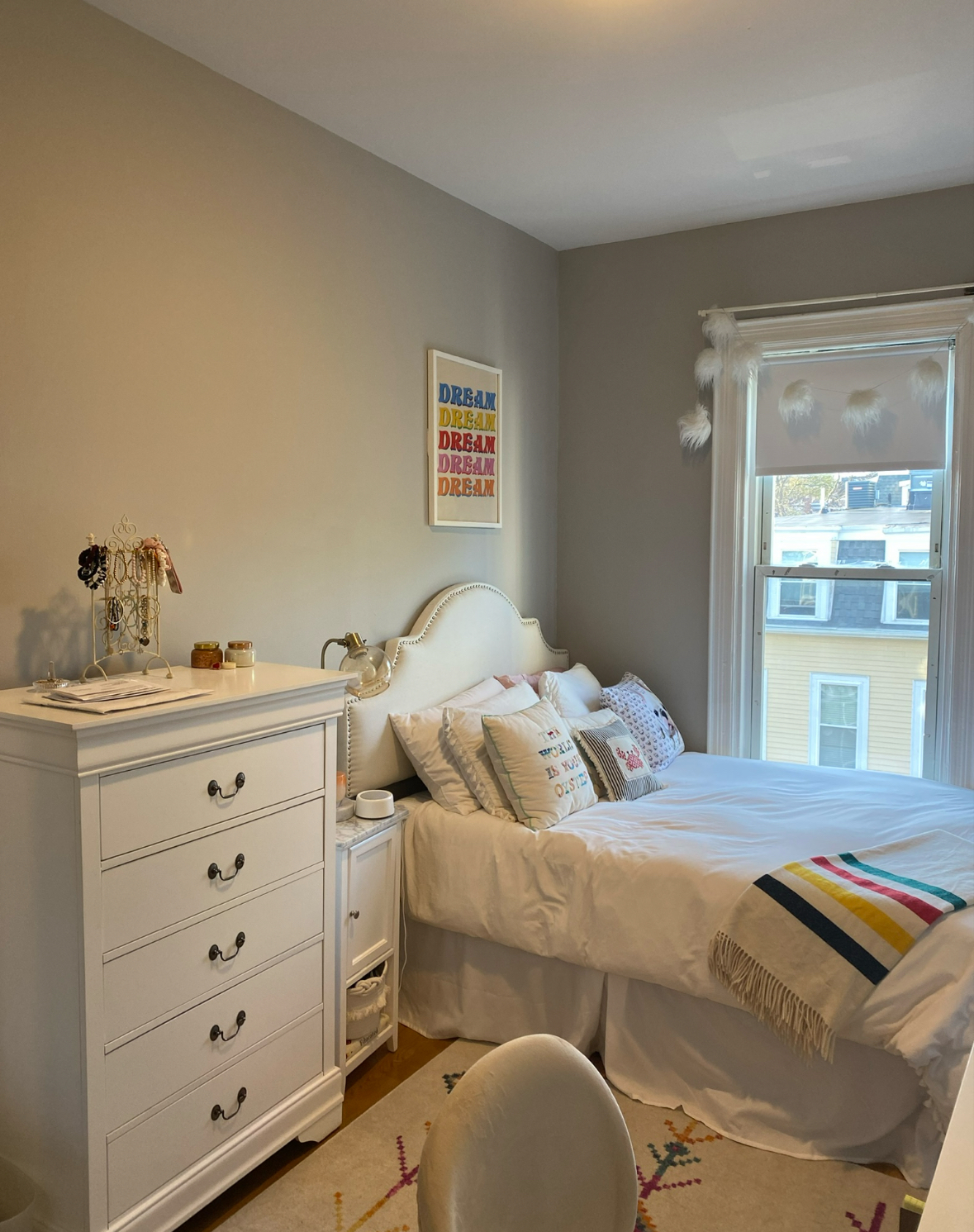 4 bed, 2 bath apartment for rent at 549 East 8th St Unit 3, South Boston — photo 5 of 8