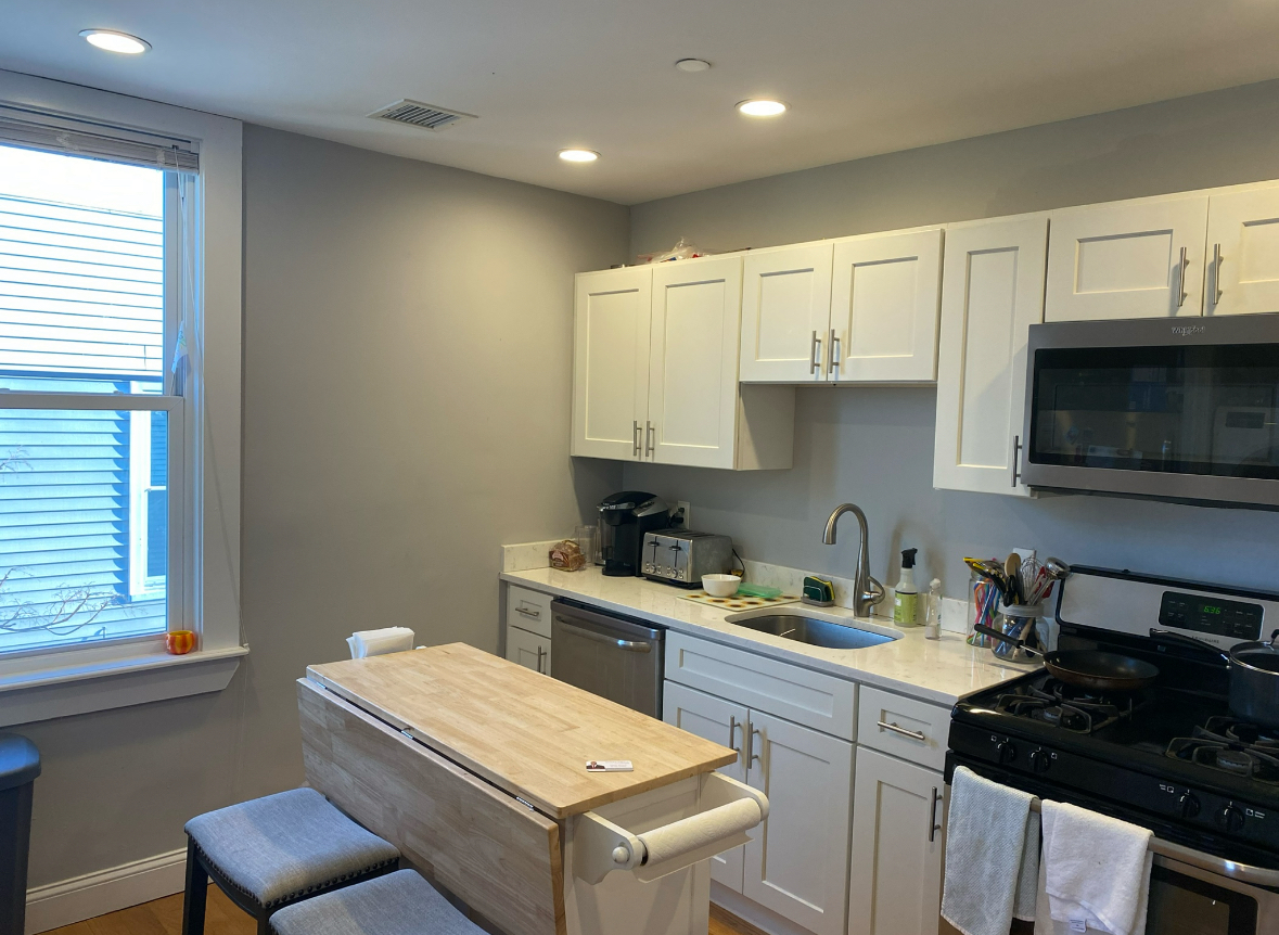 4 bed, 2 bath apartment for rent at 549 East 8th St Unit 3, South Boston — photo 1 of 8