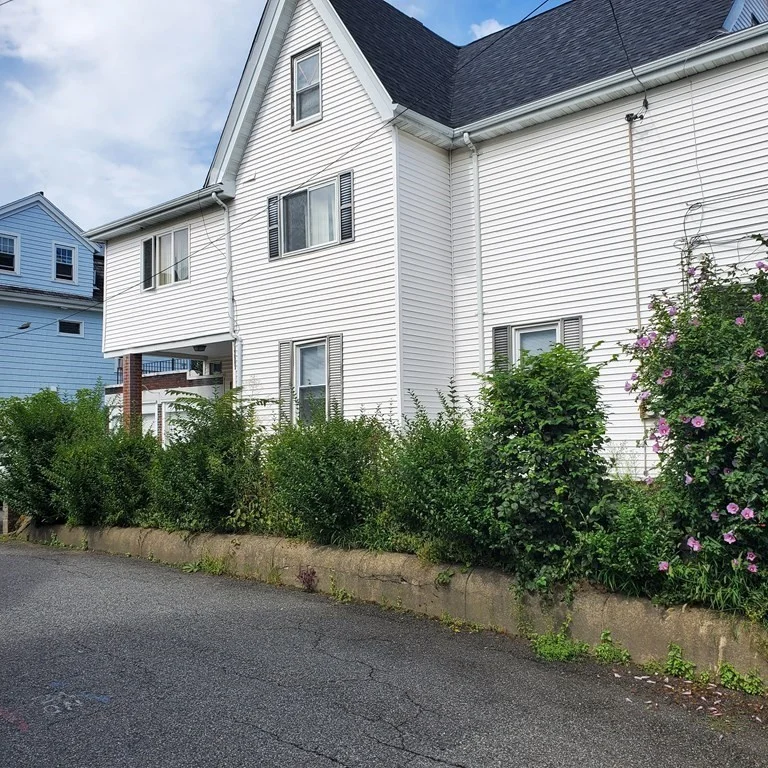 2 bed, 1 bath apartment for rent at 549 Main St Unit 1, Tufts University — photo 2 of 18