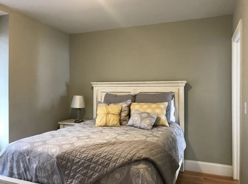 3 bed, 2 bath apartment for rent at 549 Sumner St Unit B, Boston — photo 17 of 24