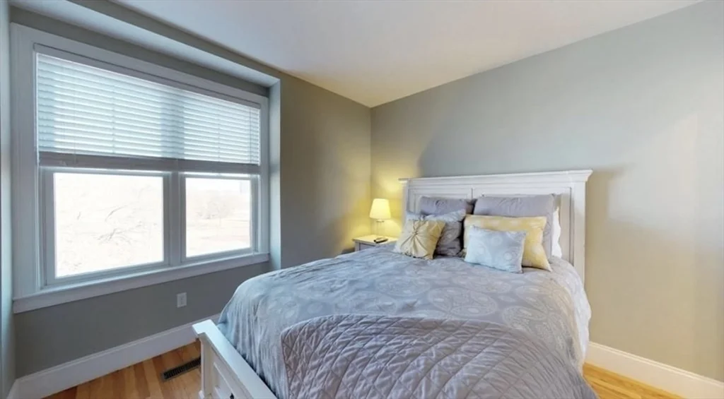 3 bed, 2 bath apartment for rent at 549 Sumner St Unit B, Boston — photo 8 of 24