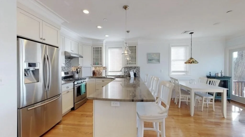3 bed, 2 bath apartment for rent at 549 Sumner St Unit B, Boston — photo 4 of 24