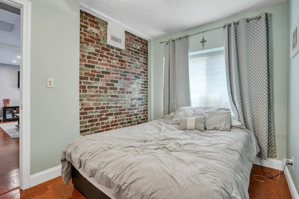 1 bed, 1 bath apartment for rent at 549A E 4th St Unit 1, South Boston — photo 9 of 13