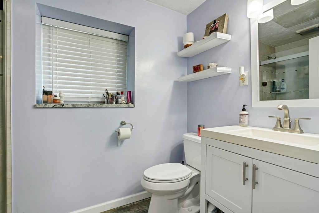 1 bed, 1 bath apartment for rent at 549A E 4th St Unit 1, South Boston — photo 11 of 13