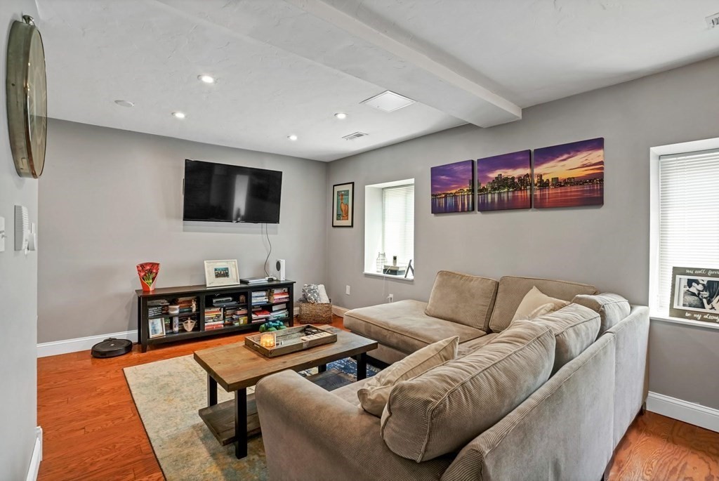 1 bed, 1 bath apartment for rent at 549A E 4th St Unit 1, South Boston — photo 2 of 13