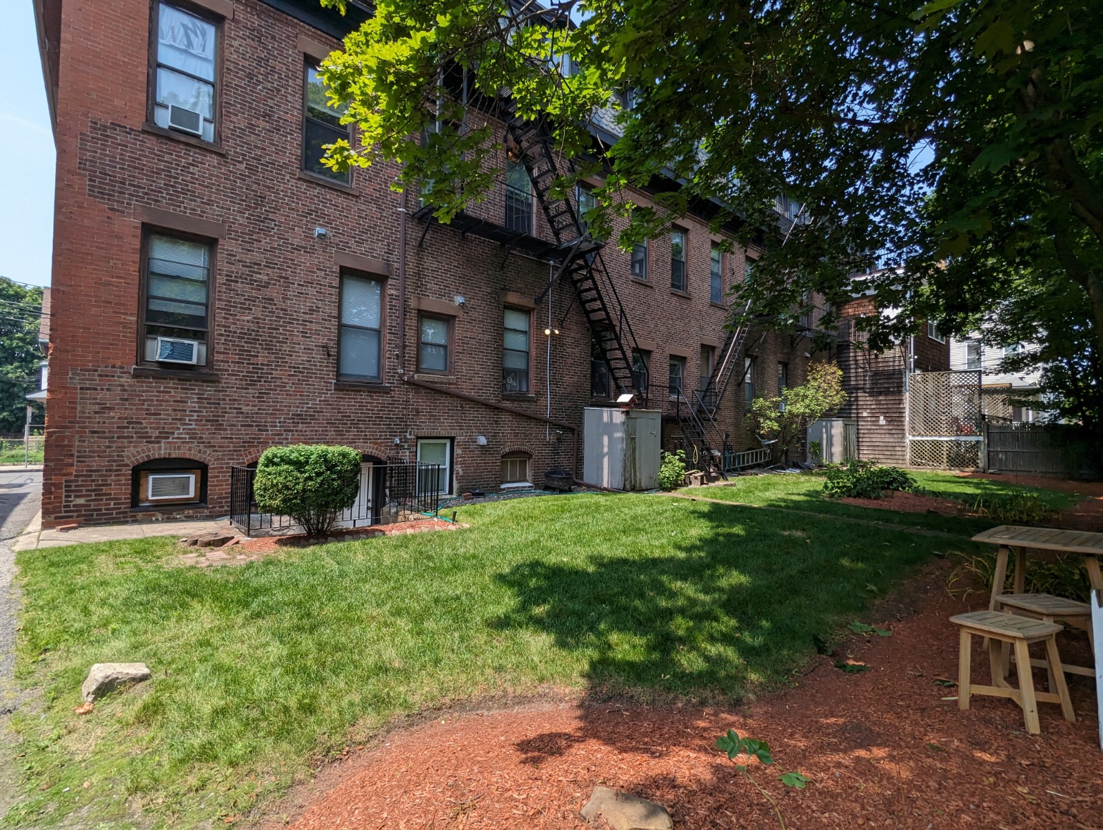 1.5 bed, 1 bath apartment for rent at 55 Adams St Unit 2, Winter Hill — photo 11 of 12
