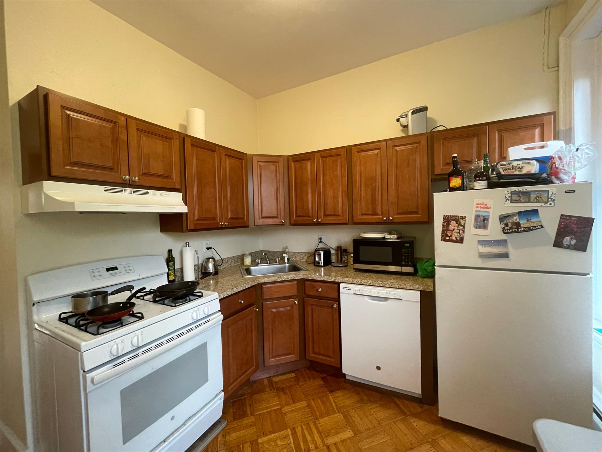 1.5 bed, 1 bath apartment for rent at 55 Adams St Unit 2, Winter Hill — photo 1 of 12