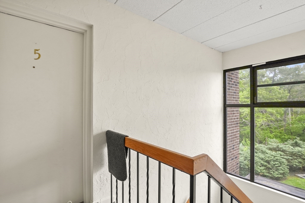 2 bed, 2 bath apartment for rent at 55 Angleside Rd Unit 5, Waltham — photo 4 of 18