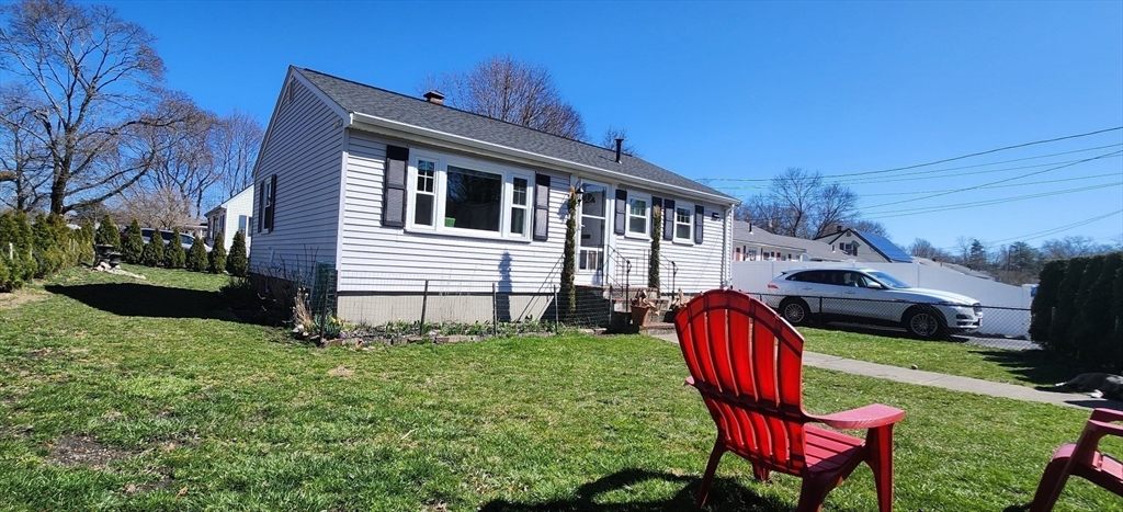 3 bed, 2 bath apartment for rent at 55 Arborfield Rd, Roslindale — photo 12 of 12