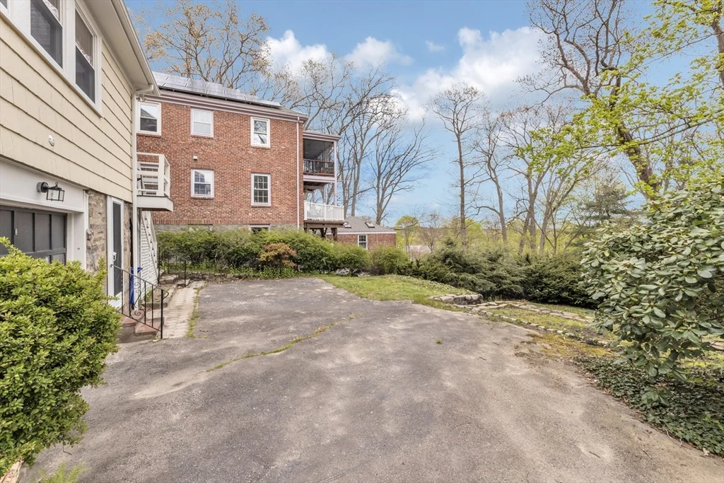 3 bed, 1 bath apartment for rent at 55 Arborough, Roslindale — photo 21 of 30