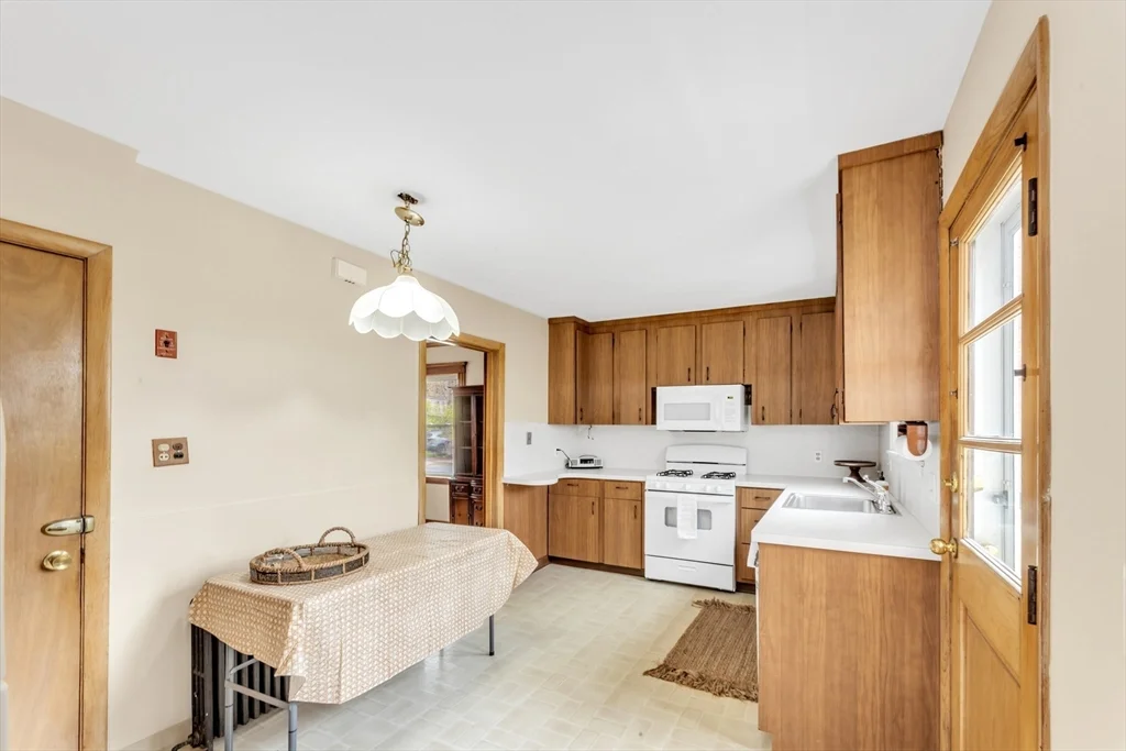 3 bed, 1 bath apartment for rent at 55 Arborough, Roslindale — photo 7 of 30