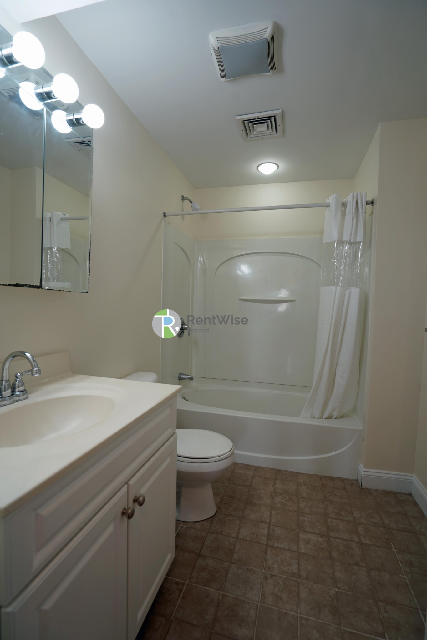 1 bed, 1 bath apartment for rent at 55 Ashford St Unit 1, Allston — photo 14 of 19