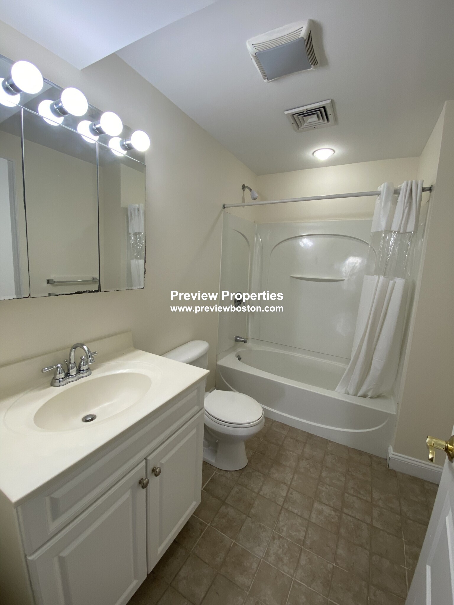 1 bed, 1 bath apartment for rent at 55 Ashford St Unit 1P, Allston