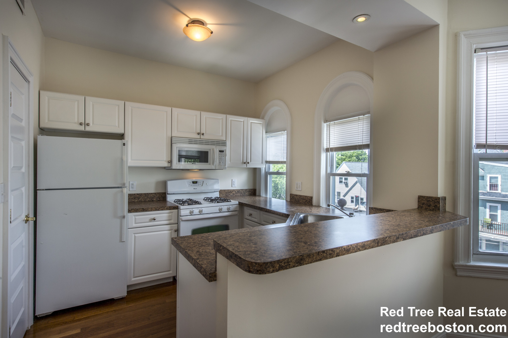 2 bed, 1 bath apartment for rent at 55 Ashford St Unit 3, Allston — photo 6 of 17