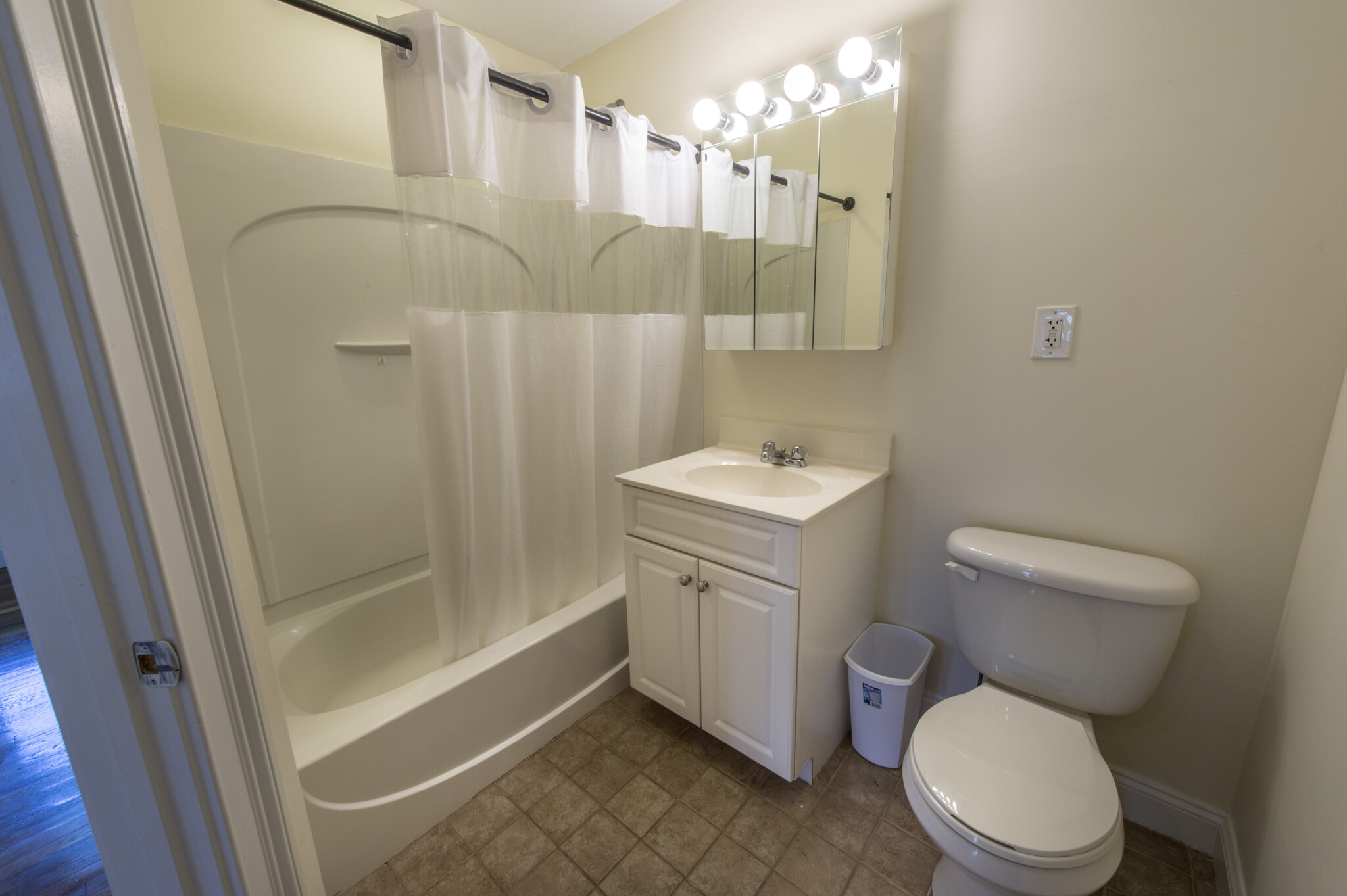 2 bed, 1 bath apartment for rent at 55 Ashford St Unit 5-5, Allston — photo 4 of 18