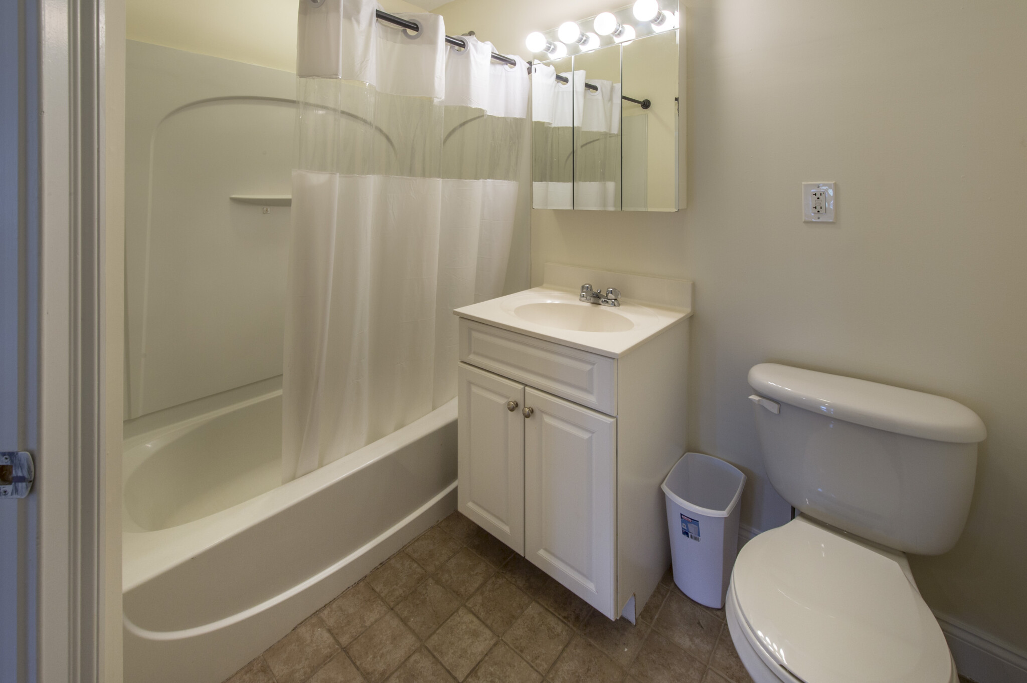 2 bed, 1 bath apartment for rent at 55 Ashford St Unit 5-5, Allston — photo 16 of 18