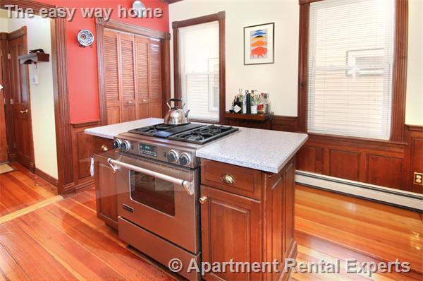 3 bed, 2 bath apartment for rent at 55 Avon St, Spring Hill — photo 7 of 18