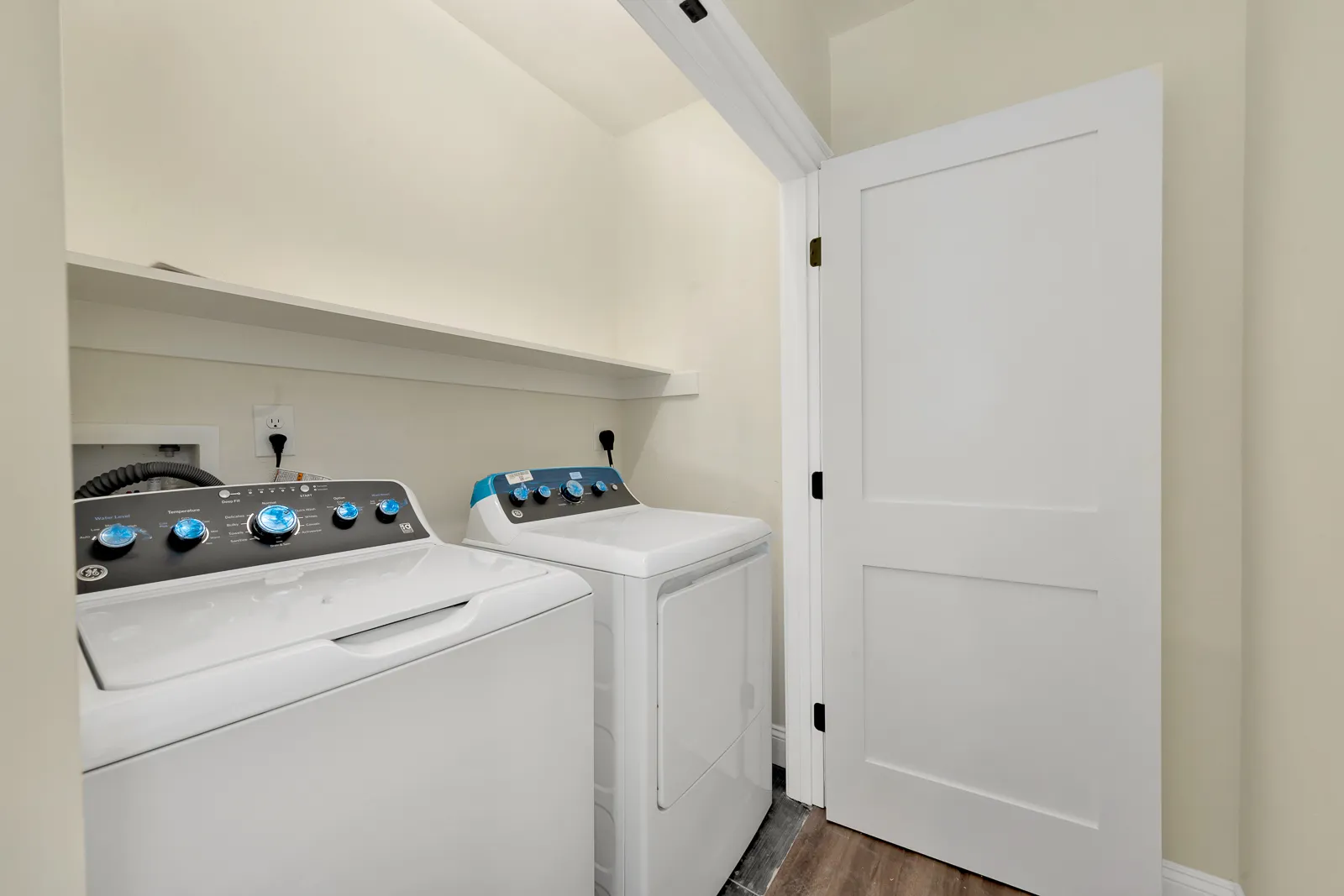 6 bed, 4+ bath apartment for rent at 55 Bailey Rd Unit 2, Ten Hills — photo 11 of 13